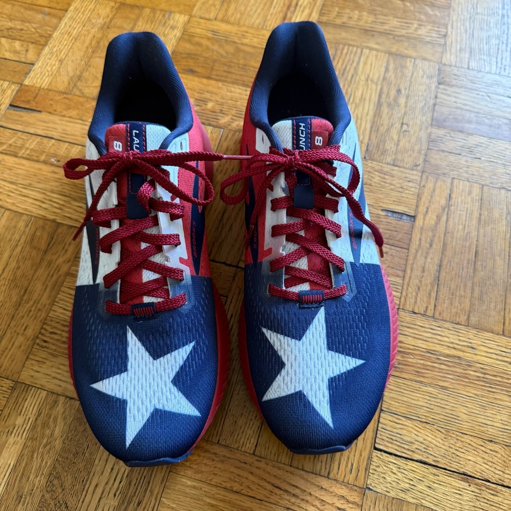 Brooks Trace 2 Red White & Blue Running Shoes Size 8.5